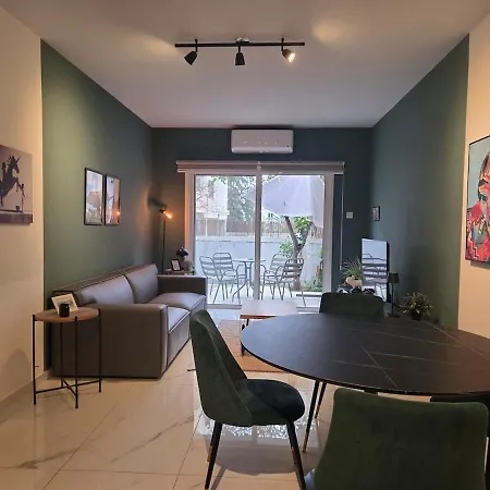 Apartment Pop Art By Staycom Nicosia